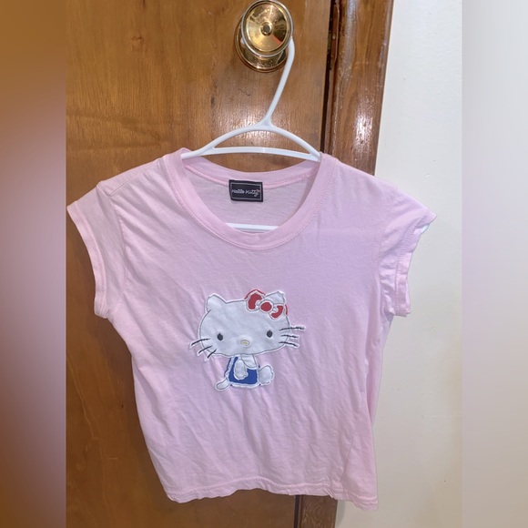 Pink Hello kitty Tee - Picture 1 of 1